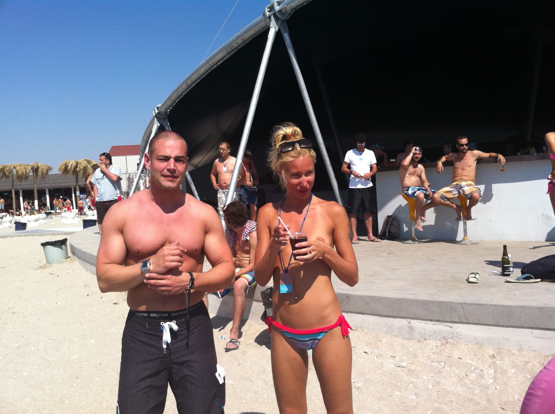 pula petrecere cu fete goale