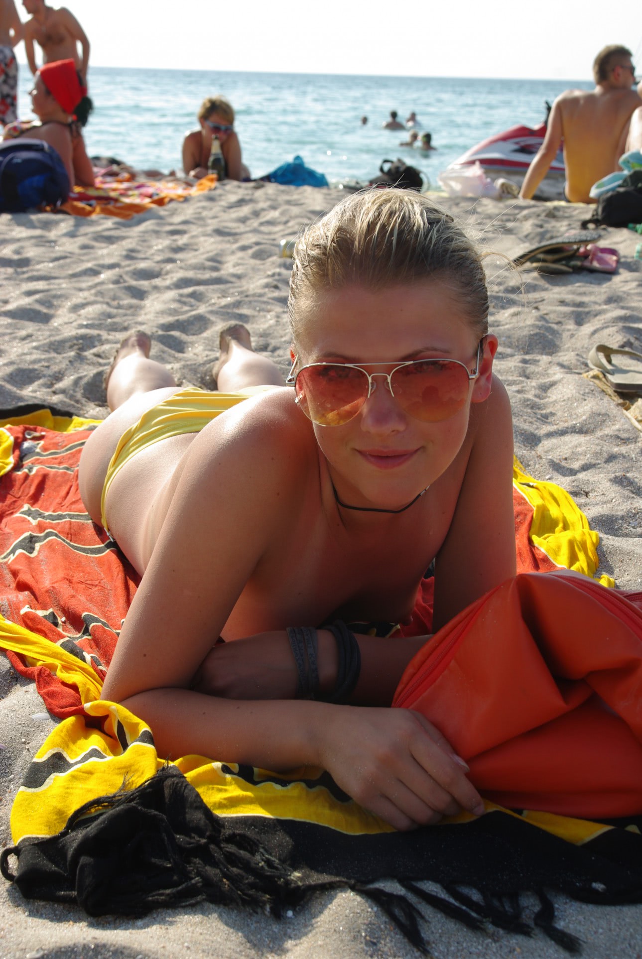 muie pizda si cur gata de actiune pe plaja jpg muie pizda si cur gata de actiune pe plaja