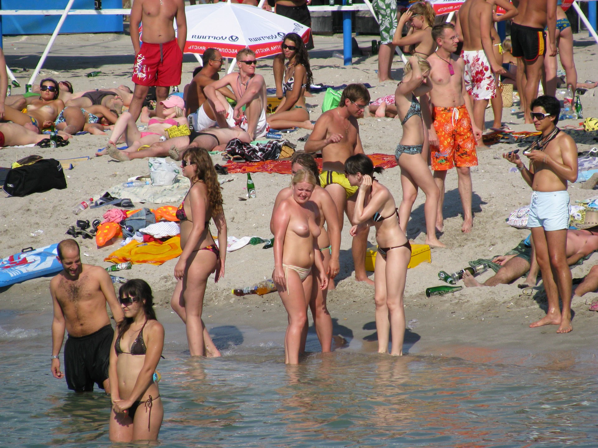 pizda si cur gata de actiune pe plaja selfie jpg pizda si cur gata de actiune pe plaja selfie