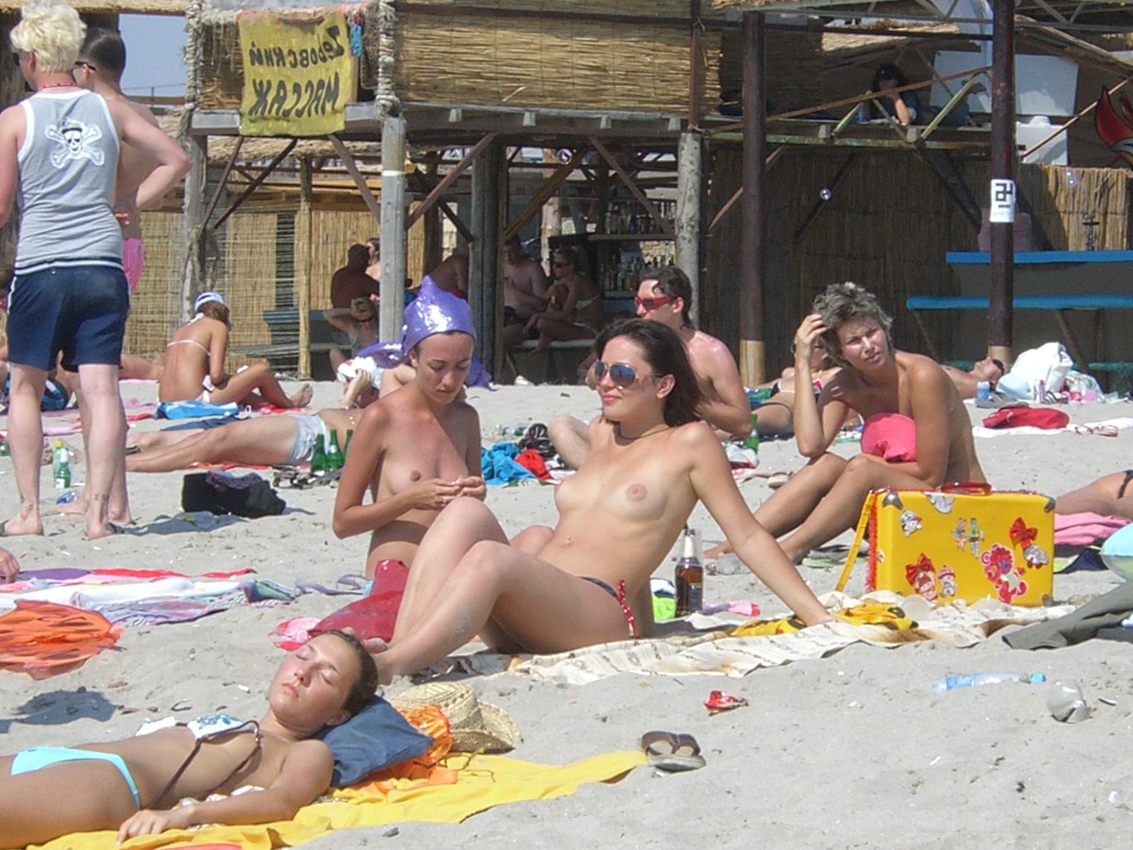 aproape pizda si cur plaja