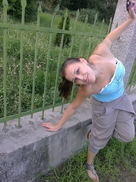 295436_260145090679516_100000520807535_1006296_3973616_n