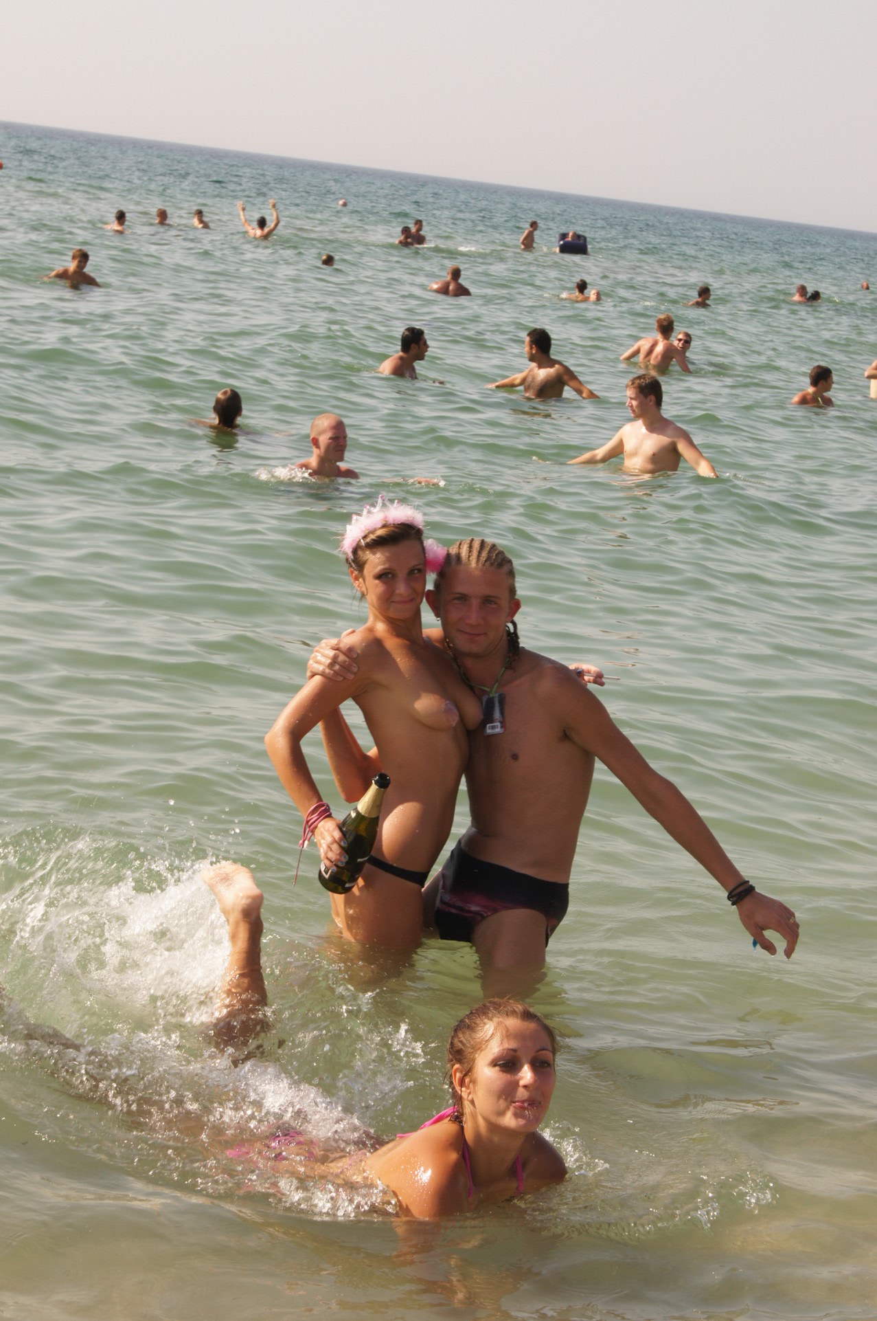 pizde goale la plaja gratis