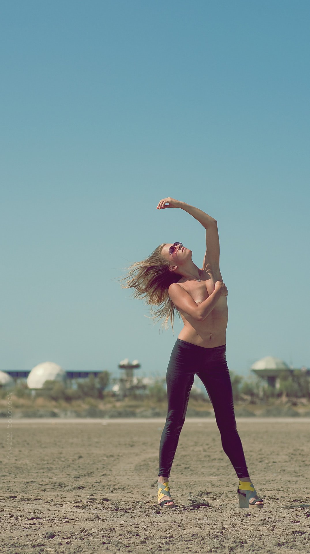 cur pizde goale pe plaja si in apa