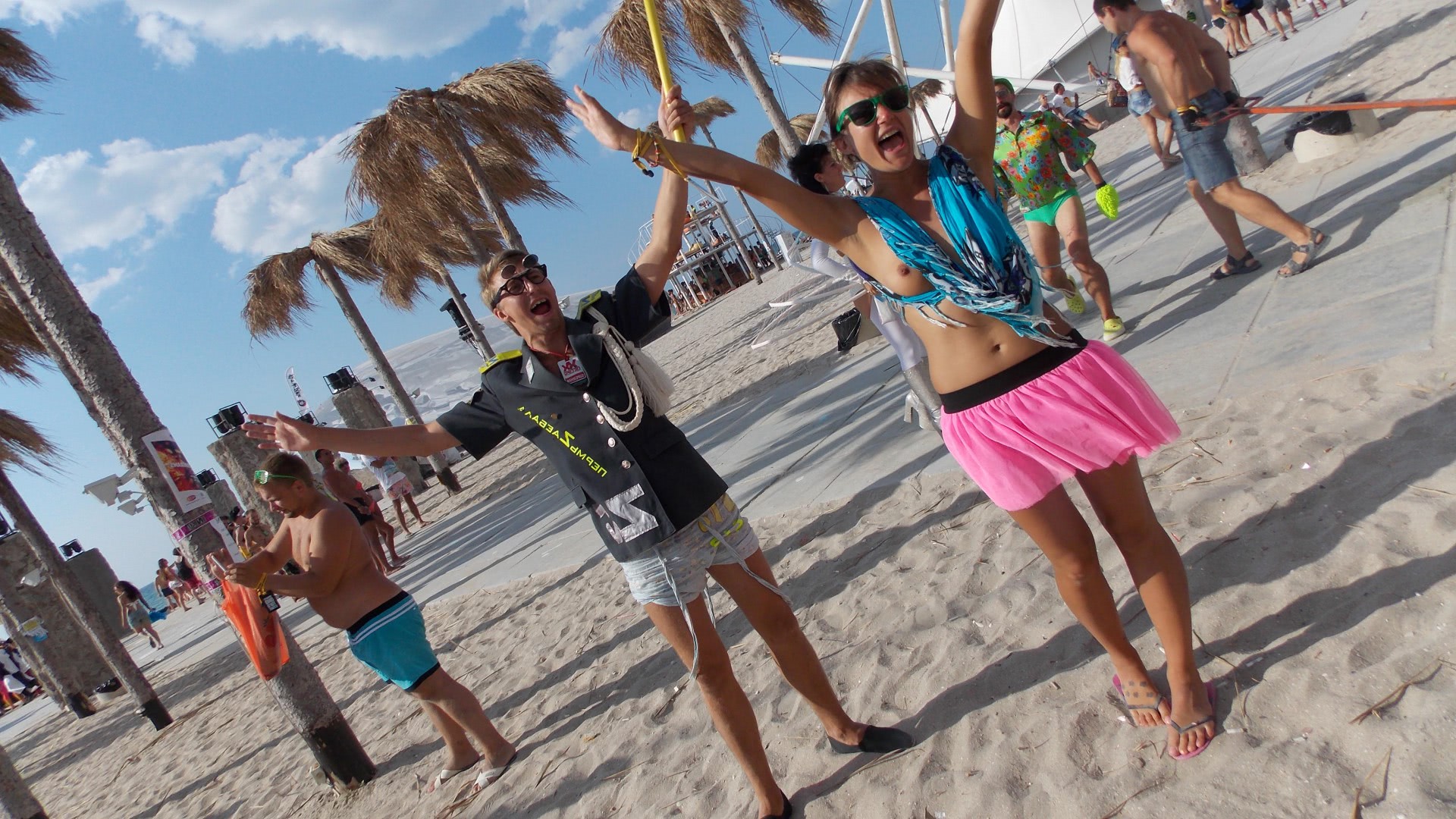 pizde goale pe plaja si in apa bune