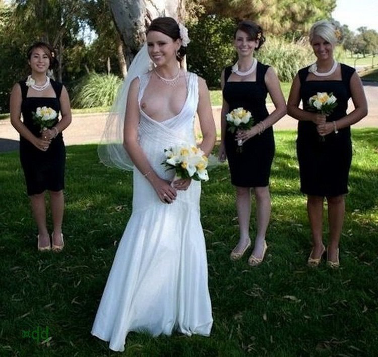 poza cu fete goale la dus numere