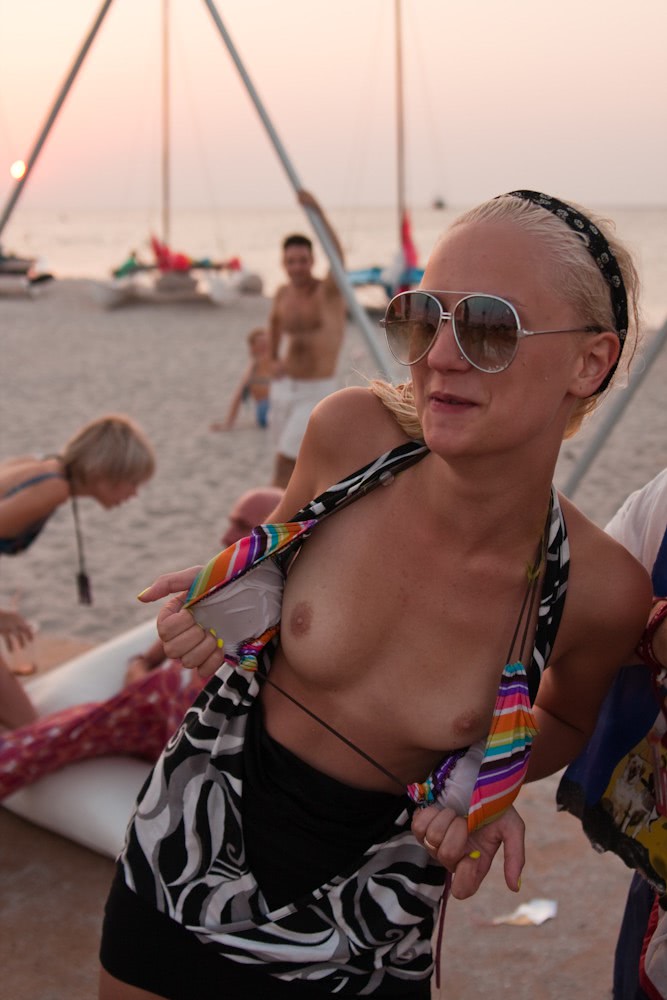 tel poze femei voluptoase