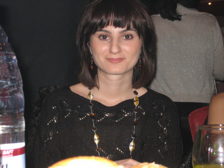 caut fete pentru prietenie casatorie