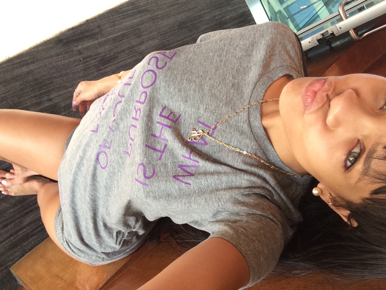 erotice sexy rihanna posing nude