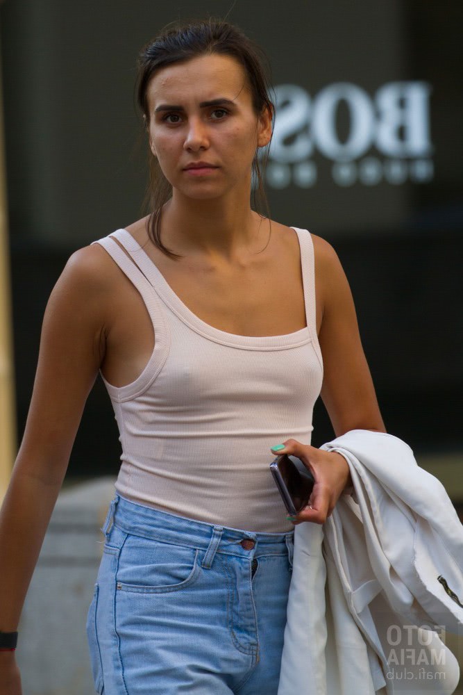 nevasta sfarcuri prin bluze transparente