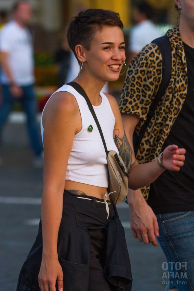 pizda sfarcuri prin bluze transparente jpg pizda sfarcuri prin bluze transparente