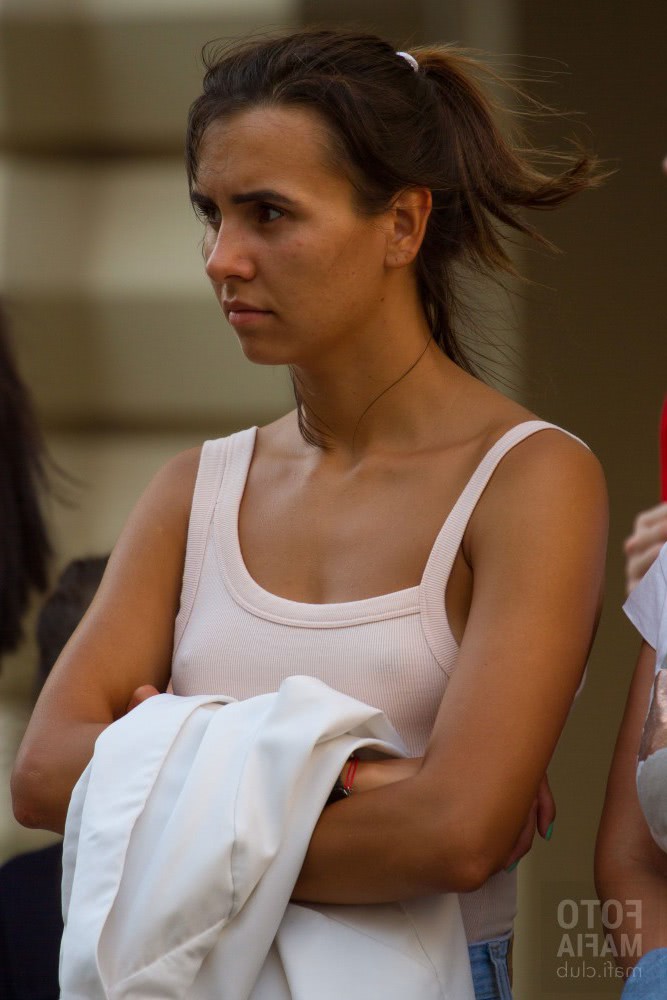 sfarcuri prin bluze transparente lenjerie