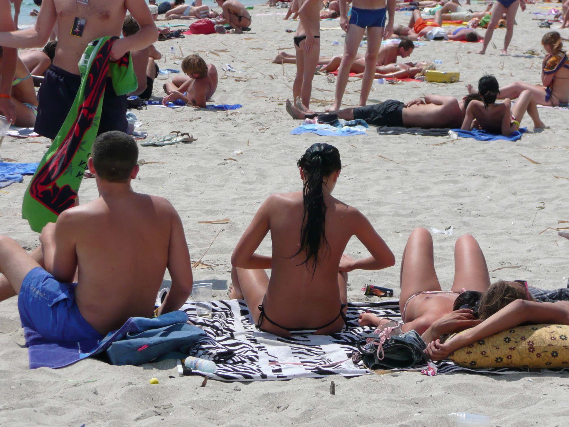 sani topless romanca jpg sani topless romanca