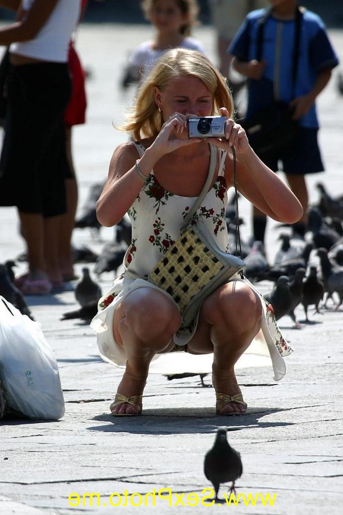 upskirt pictures pussy and panties nude