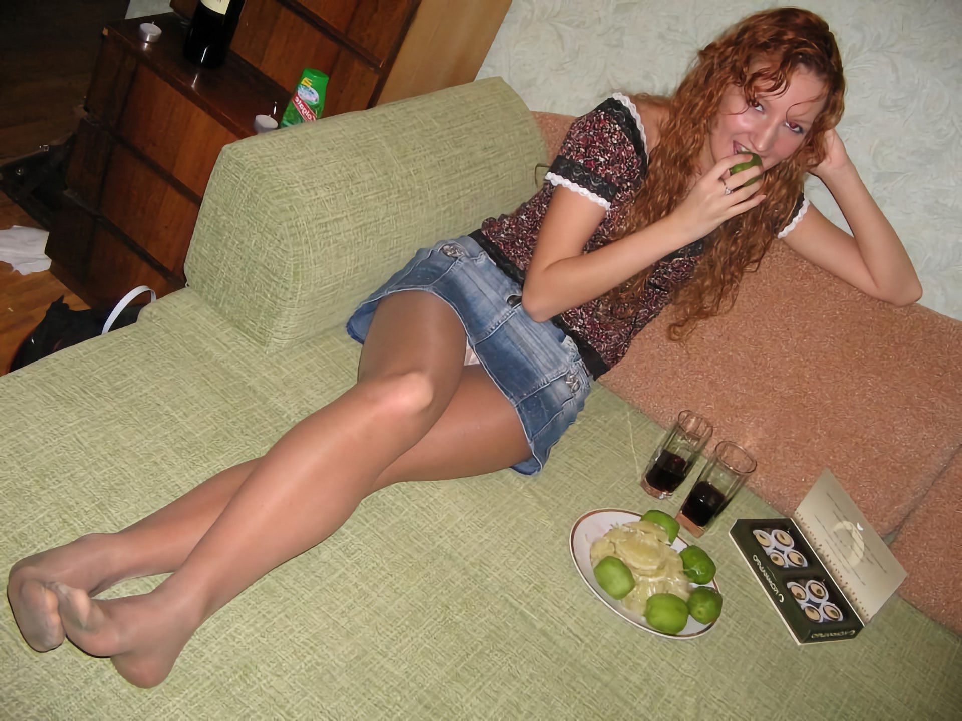 celeb upskirt surprinse